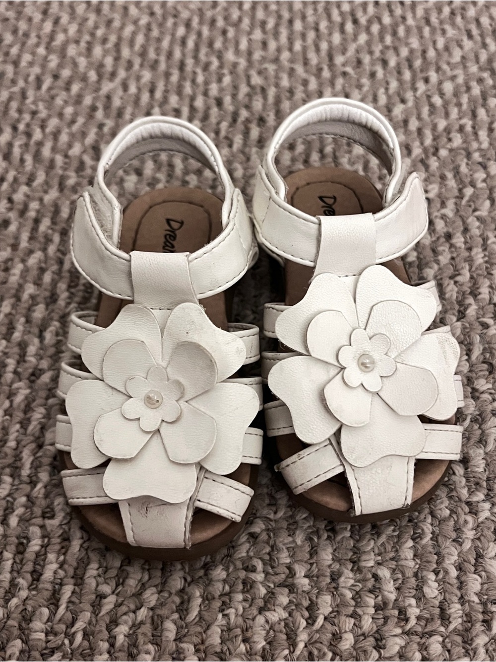 Dream pairs - White Flower Sandals
